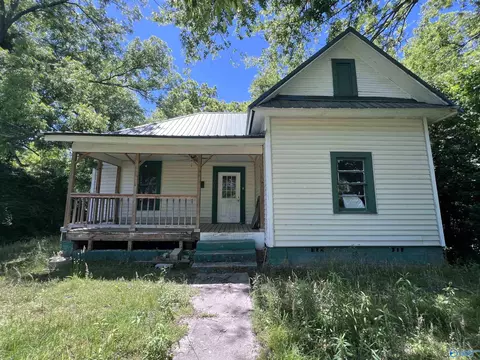 404 Riley St, Gadsden, AL 35901