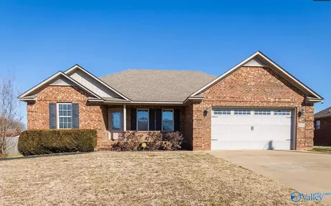 27553 Grant Dr, Elkmont, AL 35620