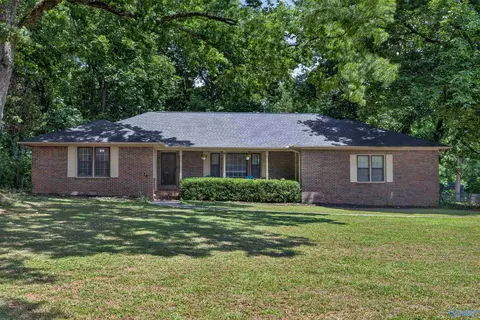 222 Dee Ann Rd, Trinity, AL 35673