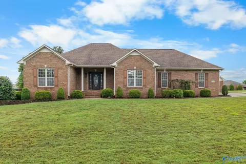 26385 Pepper Rd, Athens, AL 35613