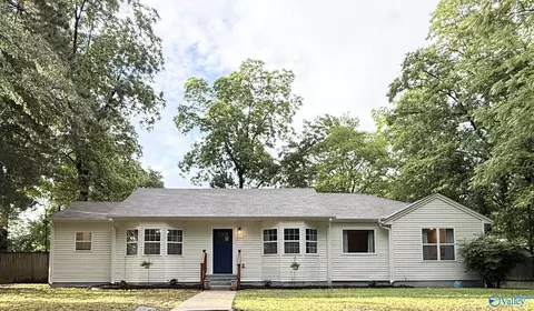 450 Dawson St, Hartselle, AL 35640