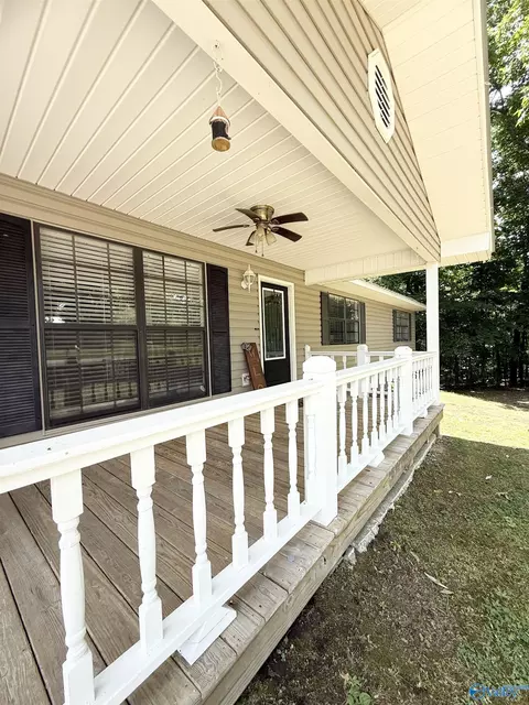 3915 Oak Breeze Rd, Southside, AL 35907