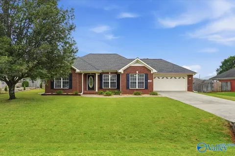 239 Morning Star Dr, Huntsville, AL 35811