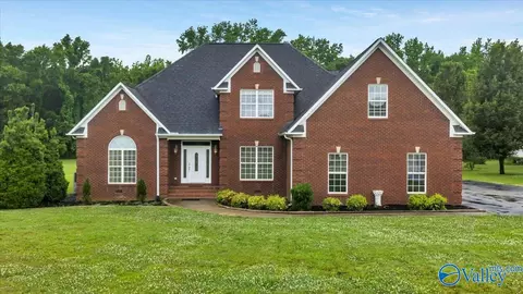 290 County Road 82, Moulton, AL 35650