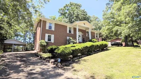 205 Jo Cyn Dr, Glencoe, AL 35905