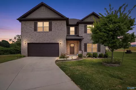 203 Rye Cir, Huntsville, AL 35811