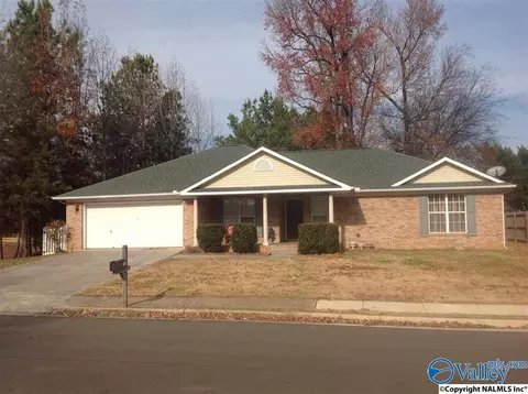 117 Champions Green Dr, Madison, AL 35758