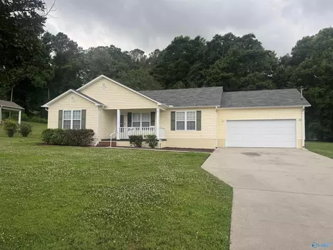 2020 Center Springs Rd, Somerville, AL 35670