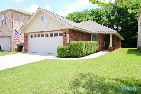 205 Bermuda Lakes Dr, Meridianville, AL 35759