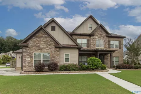 3103 Hideaway Ln, Owens Cross Roads, AL 35763