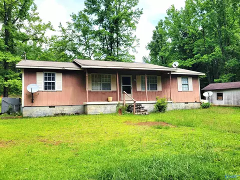 2015 Colony Dr, Hanceville, AL 35077