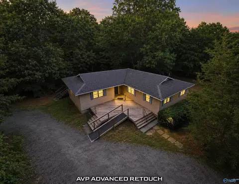 49 Buzzards Bottom Pvt Dr, Somerville, AL 35670