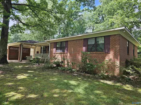 2007 Morningside Dr, Hartselle, AL 35640