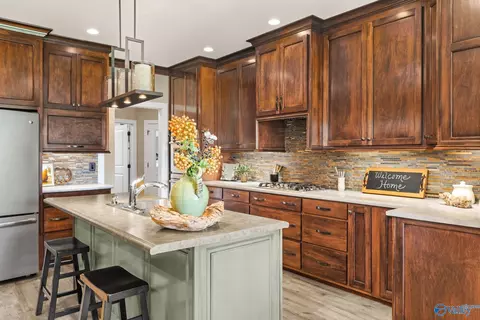 Kitchen - 260 County Road 470, Trinity, AL 35673 photo 2 of 5