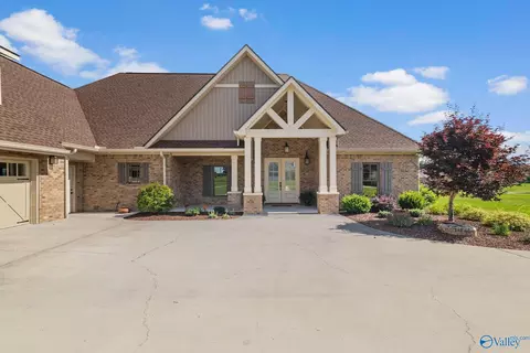 Exterior - 260 County Road 470, Trinity, AL 35673 photo 4 of 13