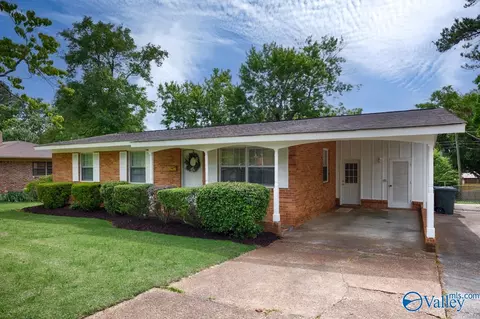 2017 Chambers Dr, Huntsville, AL 35811