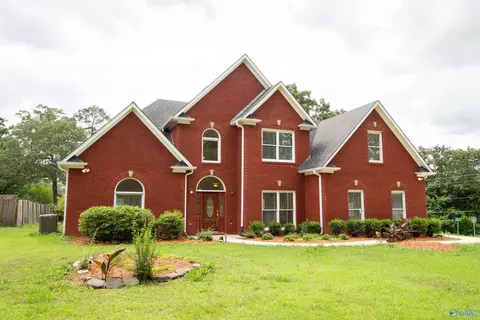 3425 Strollaway Dr, Hoover, AL 35226
