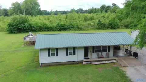 314 Hickory St, Hamilton, AL 35570