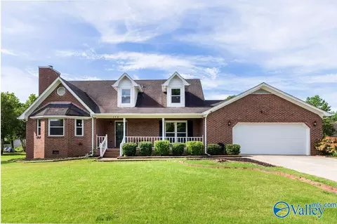 112 La Rue St, Huntsville, AL 35811