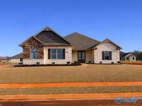26465 Lancaster Ln, Athens, AL 35613