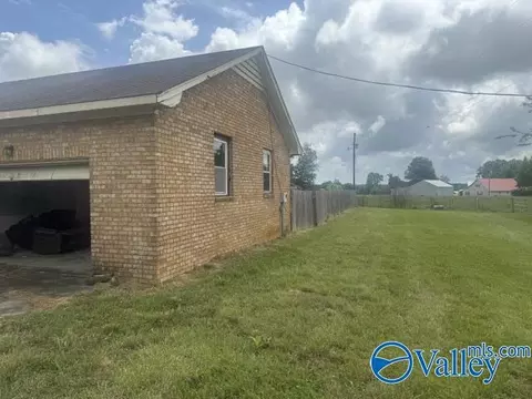 Exterior - 5030 Highway 71, Dutton, AL 35744 photo 3 of 7