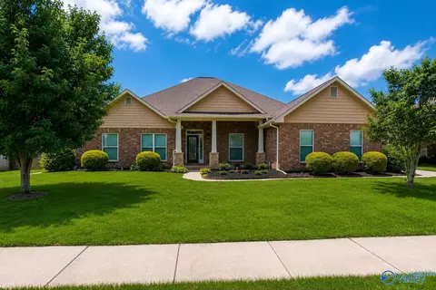 220 Maplebrook Dr, Madison, AL 35756