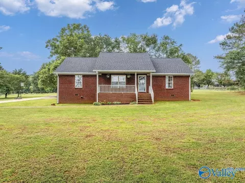 286 Ollie Howard Rd, New Market, AL 35761