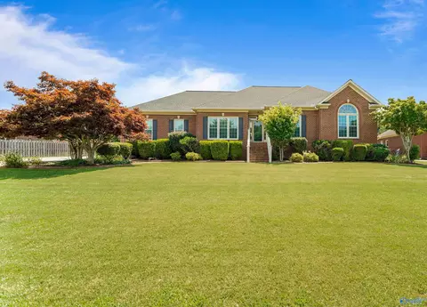 109 Alexandria Dr, Huntsville, AL 35806