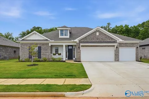 168 Clift Creek Dr, Madison, AL 35757