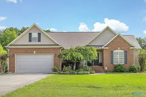 1326 Union Grove Rd, Guntersville, AL 35976