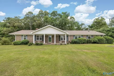 247 Willow Tree Ln, Union Grove, AL 35175