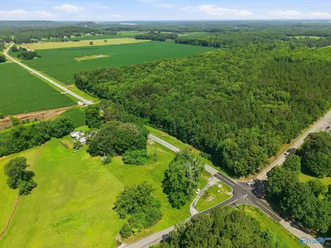 3563 E Upper River Rd, Decatur, AL 35670 photo 10