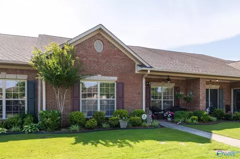 2426 Castle Gate Blvd, Decatur, AL 35603