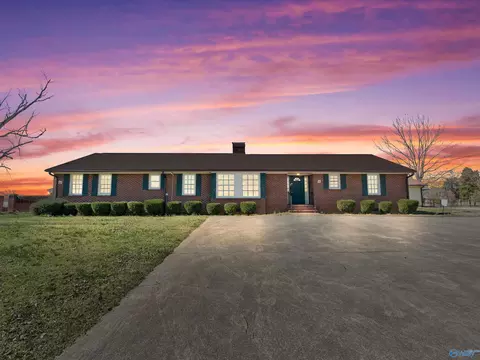 3621 A Winchester Rd, New Market, AL 35761