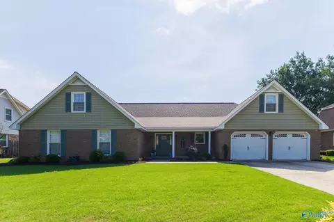 2003 Lancaster Ave, Decatur, AL 35603
