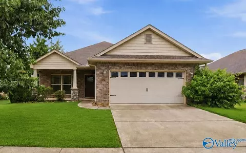 402 Bay Tree Ln, Huntsville, AL 35824