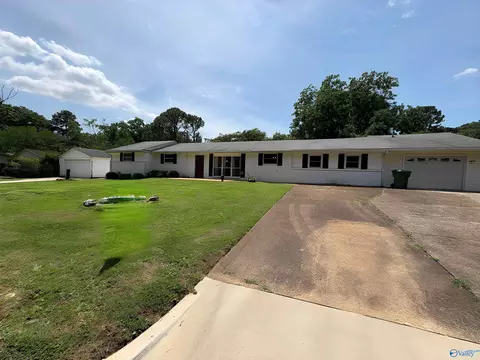 307 Harolds Dr, Huntsville, AL 35806