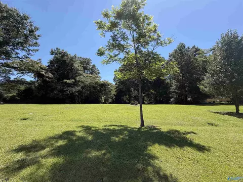 47 Summit Dr, Gadsden, AL 35901