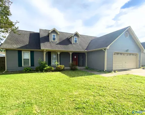 2305 Richmond St, Decatur, AL 35603