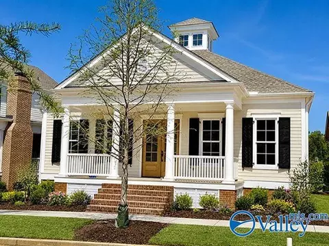 10 Angell St, Huntsville, AL 35806