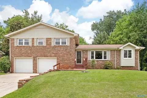 2606 NW Rita Ln, Huntsville, AL 35810