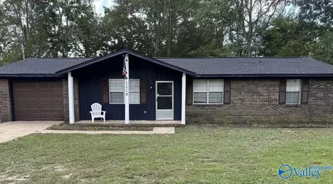 1116 Compton Ave, Albertville, AL 35950