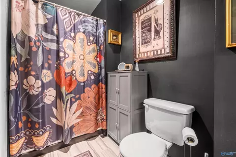 Bath - 4805 Cherokee Dr, Cedar Bluff, AL 35959 photo 2 of 5