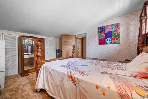 Bedroom - 4805 Cherokee Dr, Cedar Bluff, AL 35959 photo 4 of 5
