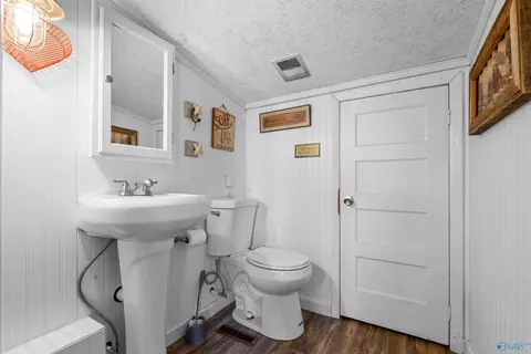 Bath - 4805 Cherokee Dr, Cedar Bluff, AL 35959 photo 4 of 5