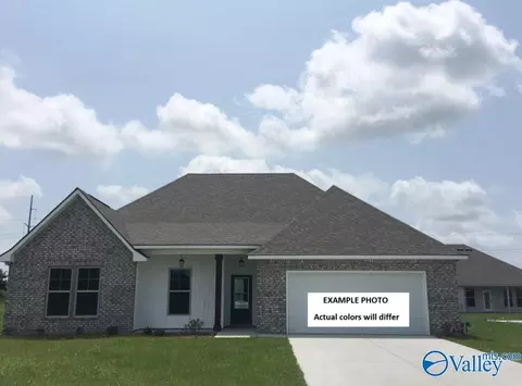 154 Elledge Farm Dr, Hazel Green, AL 35750