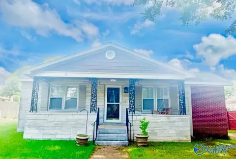 703 E 2nd St, Tuscumbia, AL 35674