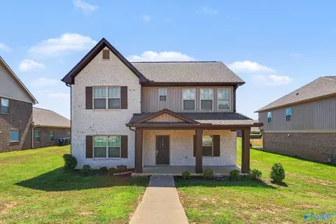 114 Sartain St, New Market, AL 35761