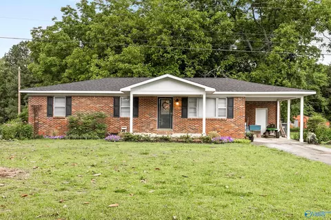 407 Bowles Bridge Rd, Hartselle, AL 35640