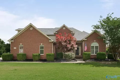 198 River Walk Trl, New Market, AL 35761